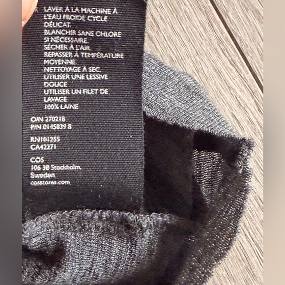 COS 100% Wool Turtleneck Sweater Women’s Grey Minimalist Lightweight Knit - Picture 5 of 5